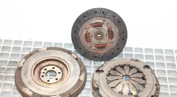 Fiat 500 Clutch set kit 55208156 55215652