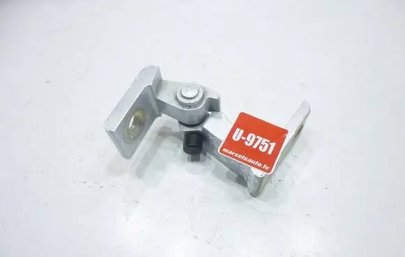 Skoda Fabia Mk3 (NJ) Rear door upper hinge 8K0831401P A046573