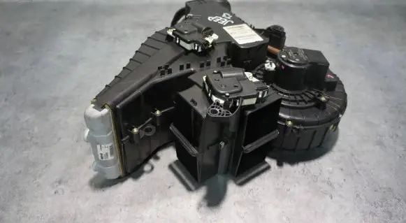Jeep Commander Interior heater climate box assembly P55116936AD