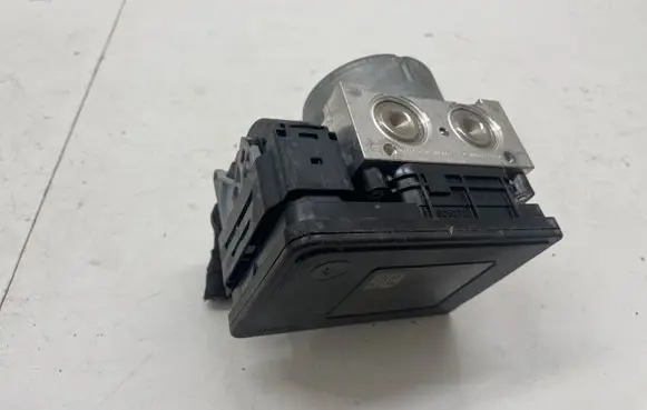 Volkswagen e-Golf ABS Pump 5Q0614517DB