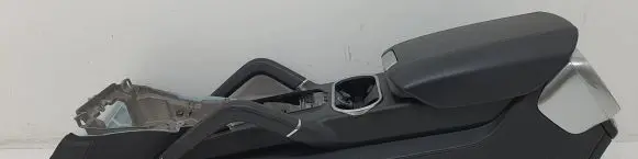 Porsche Cayenne (92A) Center console