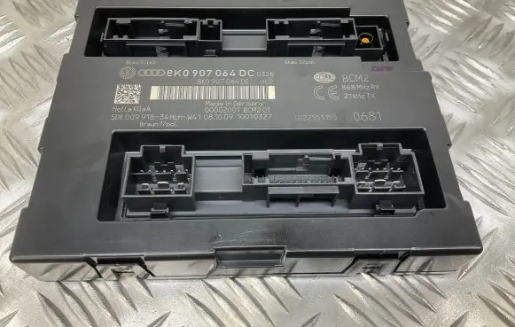 Audi A5 8T 8F Comfort/convenience module 8K0907064DC
