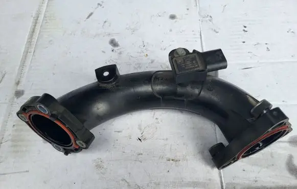 Peugeot 308 EGR valve line/pipe/hose 9813294880 9814003580 1901144470