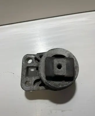 Ford Mondeo MK IV Engine mount bracket 30680702