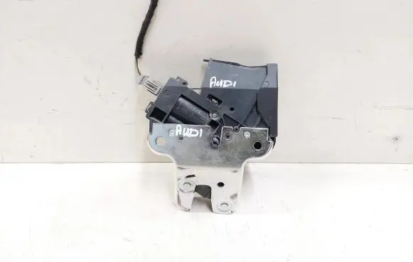 Audi A6 S6 C6 4F Tailgate/trunk/boot lock/catch/latch 4F5827505D 4F5827505 4E0927645A