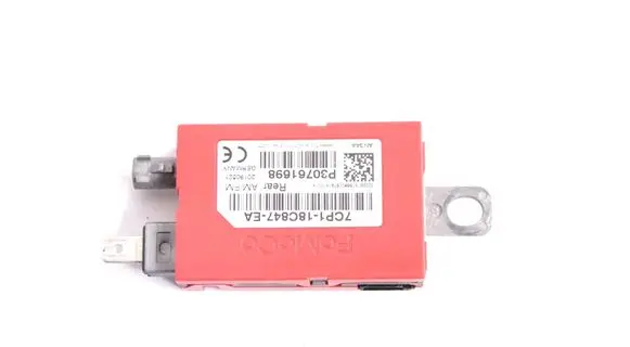 Volvo V40 Aerial antenna amplifier 30761698