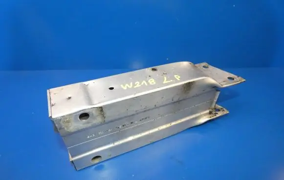 Mercedes-Benz CLS C218 X218 Radiator support slam panel A2126200995