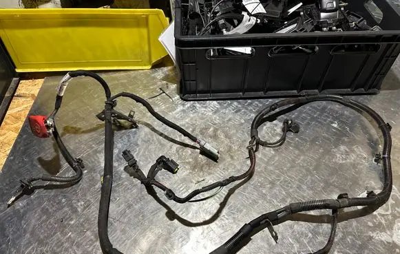 Peugeot 308 Positive cable (battery) 9835018780