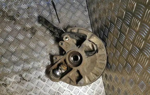 Mercedes-Benz ML W166 Rear wheel hub spindle/knuckle A1663570205RH A1663570205