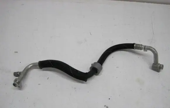 Renault Austral Air conditioning (A/C) pipe/hose 924902052R