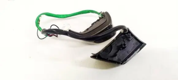 Steering wheel buttons/switches