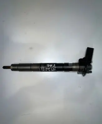 Audi A4 S4 B8 8K Fuel injector 03L130277 44Z021180 0E09119770
