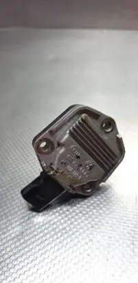 Audi A4 S4 B6 8E 8H Oil level sensor 1J0907660B