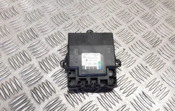 Mercedes-Benz A W169 Door control unit/module A1698206826