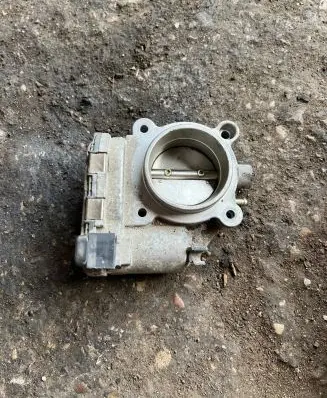 Mercedes-Benz C W203 Throttle valve A1111410325 0280750074