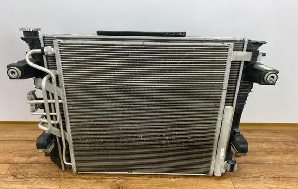 Ram 1500 Radiator set 68268592AD