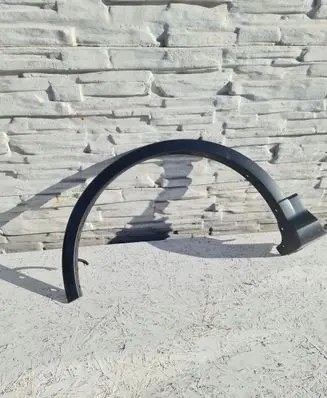 Front arch trim