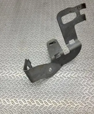 Mercedes-Benz E W238 Fender mounting bracket A2135240440