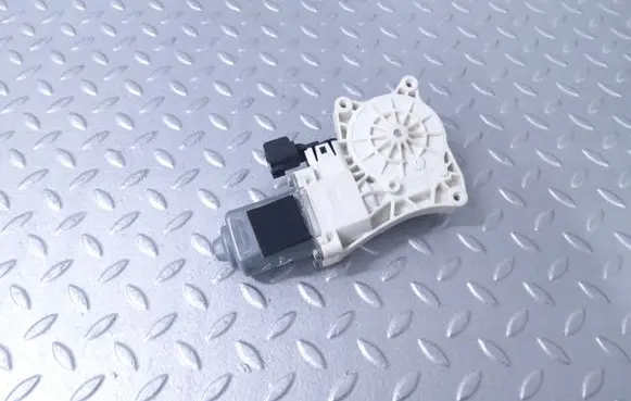 Land Rover Defender Rear door window regulator motor C42013104 E19952100 E25113100