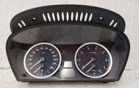 BMW 5 E60 E61 Speedometer (instrument cluster) 62116944118 009750