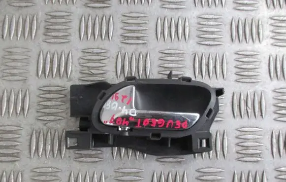 Peugeot 407 Front door interior handle