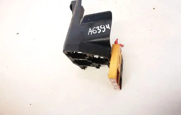 Audi A6 S6 C5 4B Fuse 8a0937530