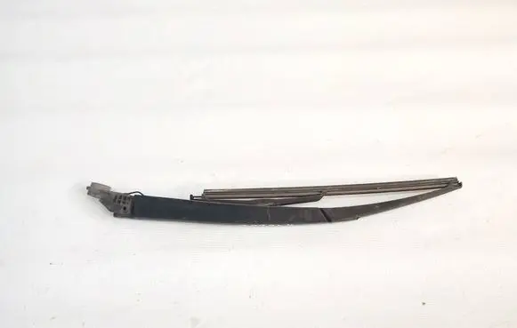 Fiat Punto (188) Front wiper blade arm
