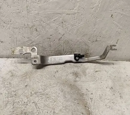 Audi A6 S6 C7 4G Fender mounting bracket 4G0807592B