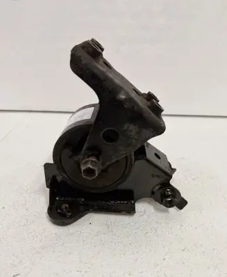 Nissan X-Trail T30 Engine mount vacuum valve 