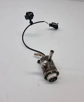 Land Rover Discovery Sport AdBlue injector M8D2189E3CB