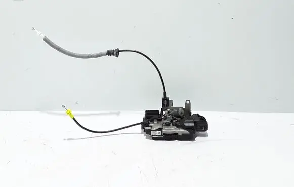 Volvo XC60 Front door lock 31462456