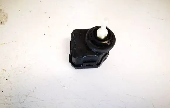 Volkswagen Golf IV Headlight level adjustment motor 1j0941295c 007878-00