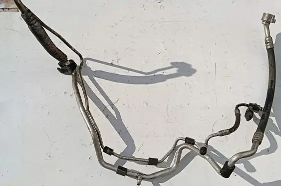 Seat Altea XL Air conditioning (A/C) pipe/hose 5P0853351F