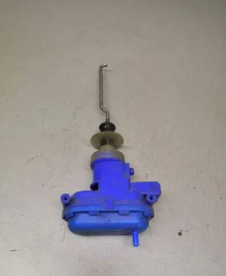 Volkswagen Golf III Central locking vacuum pump 893862153C