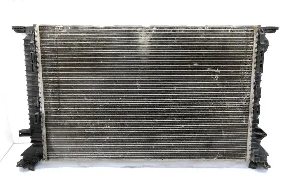Audi A4 S4 B8 8K Coolant radiator 8K0121251AJ VP7TBH8005BK
