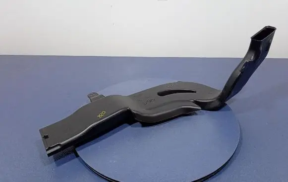 BMW X6 M Intercooler air guide/duct channel 7434329