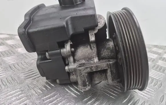 Mercedes-Benz Vito Viano W639 Power steering pump 0034667101 LH2112244