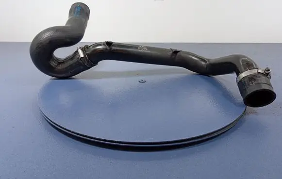 Skoda Superb B5 (3U) Air intake hose/pipe 059145731M