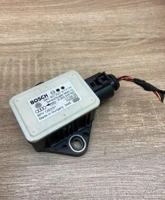 Audi A4 S4 B8 8K ESP acceleration yaw rate sensor 8K0907637A 0265005667 WITHPLUG