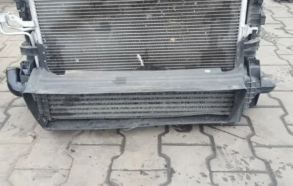 Volvo V50 Radiator set 