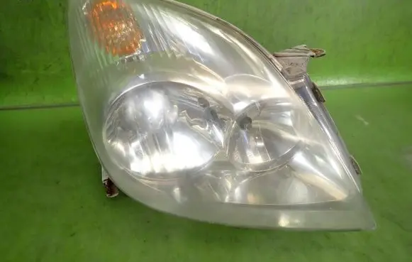 Toyota Corolla Verso E121 Headlight/headlamp