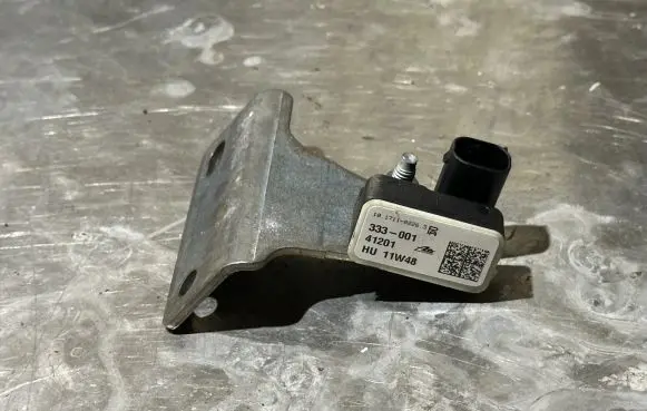 Peugeot 508 Airbag deployment crash/impact sensor 10171102263 9670011680
