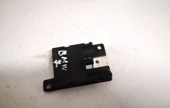 Antenna control unit