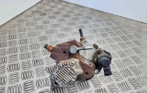 Opel Vivaro Fuel injection high pressure pump 8200564112 0445010099 8200385478