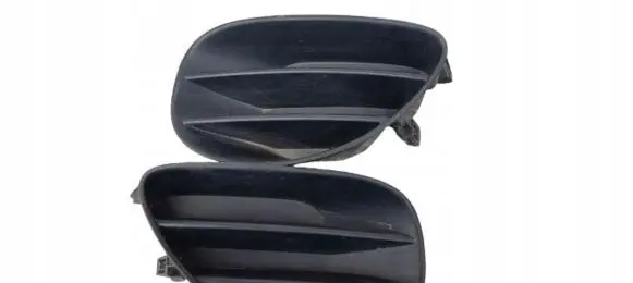 Toyota Yaris Front bumper lower grill