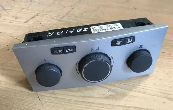 Opel Zafira B Climate control unit 13274229