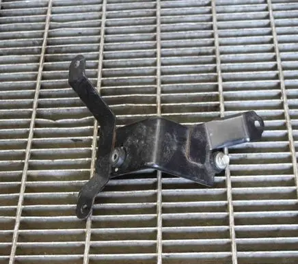 Mitsubishi L200 ABS pump bracket 