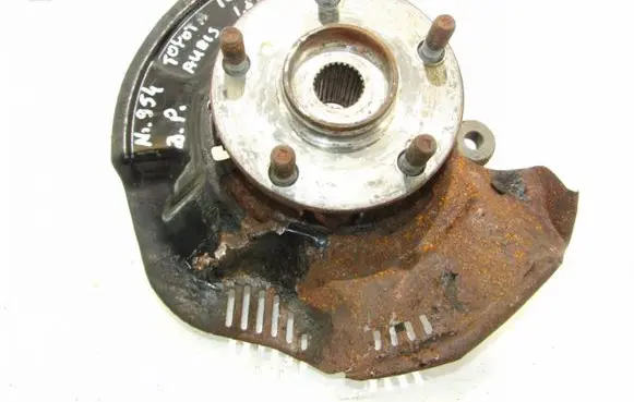 Toyota Auris 150 Front wheel hub 110108