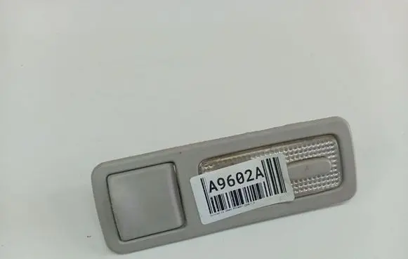 Citroen C4 I Picasso Rear seat light 