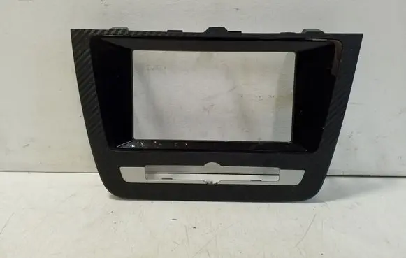 MG ZS Radio/GPS head unit trim 10339996